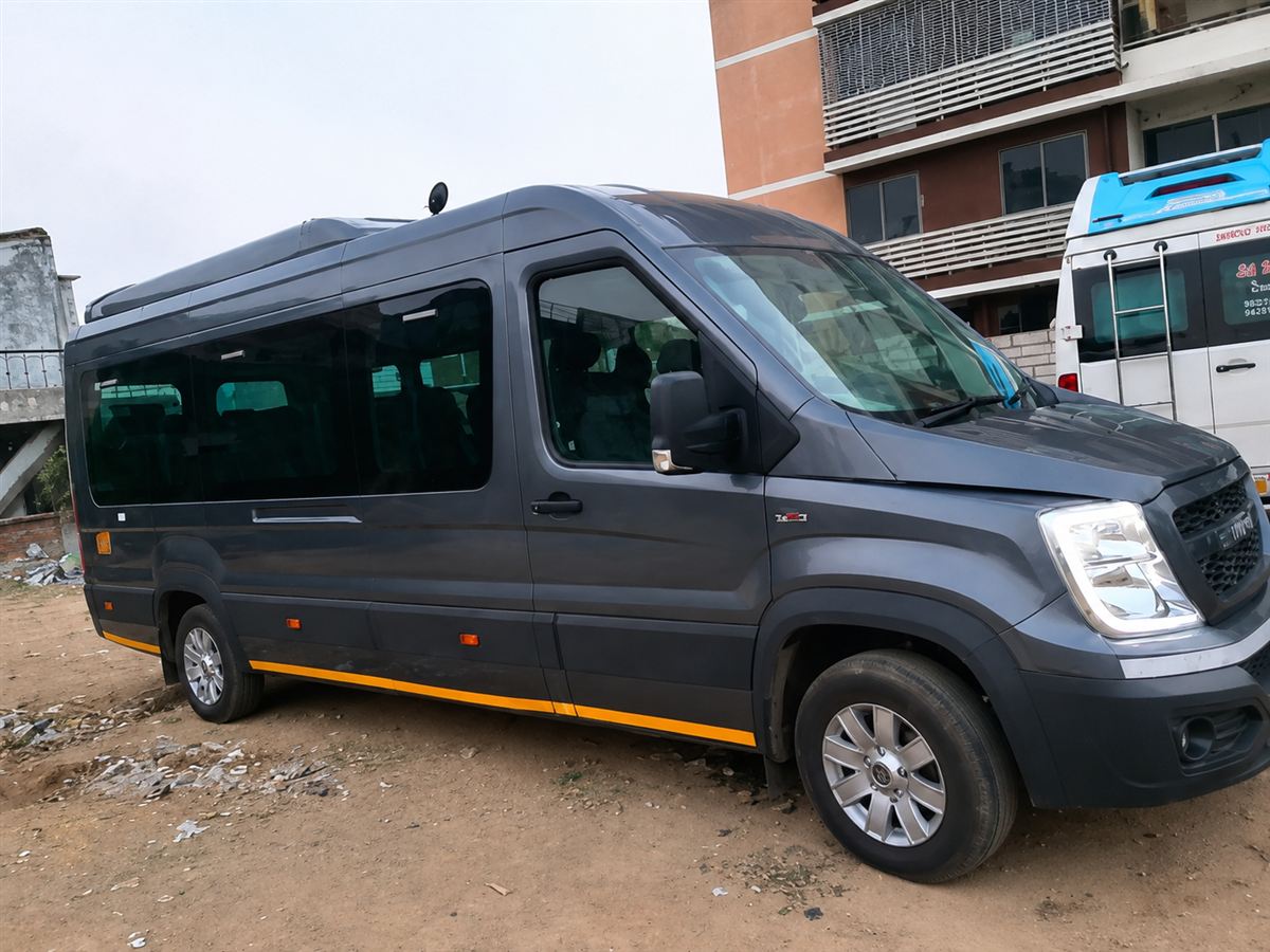 Force Urbania on rent in Ahmedabad, 13 and 17 seater